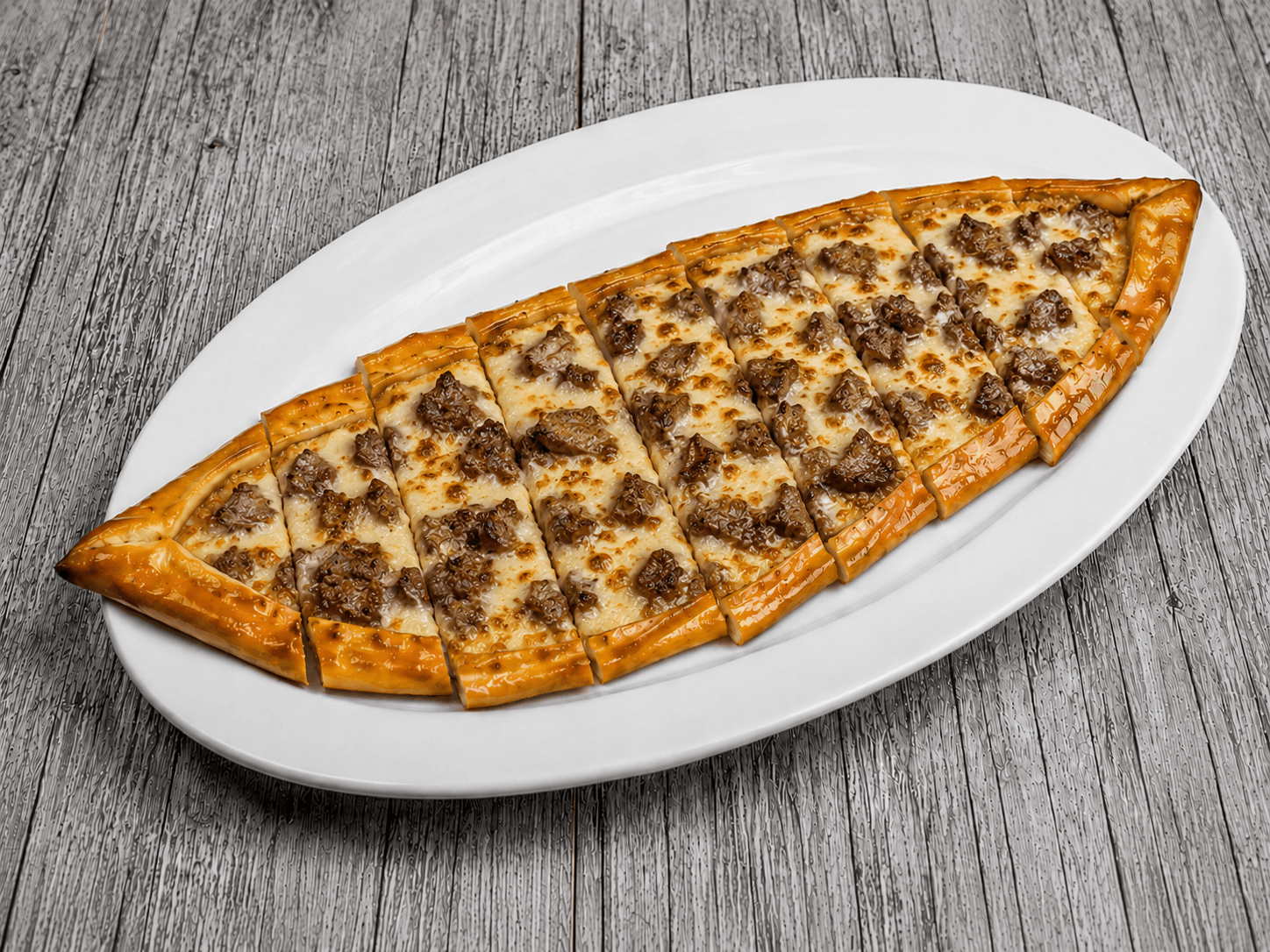 Kavurmalı Kaşarlı Pide